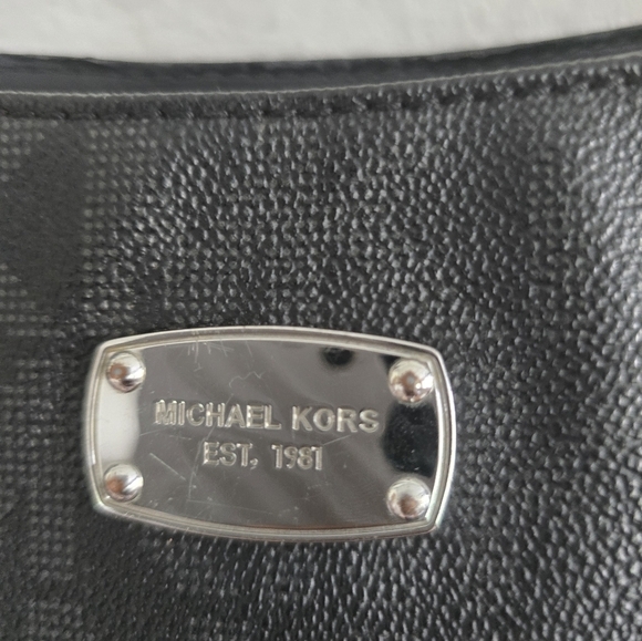 MICHAEL KORS Signature  Jet Set Travel Messenger Crossbody Folio Bag Rare - Picture 6 of 15